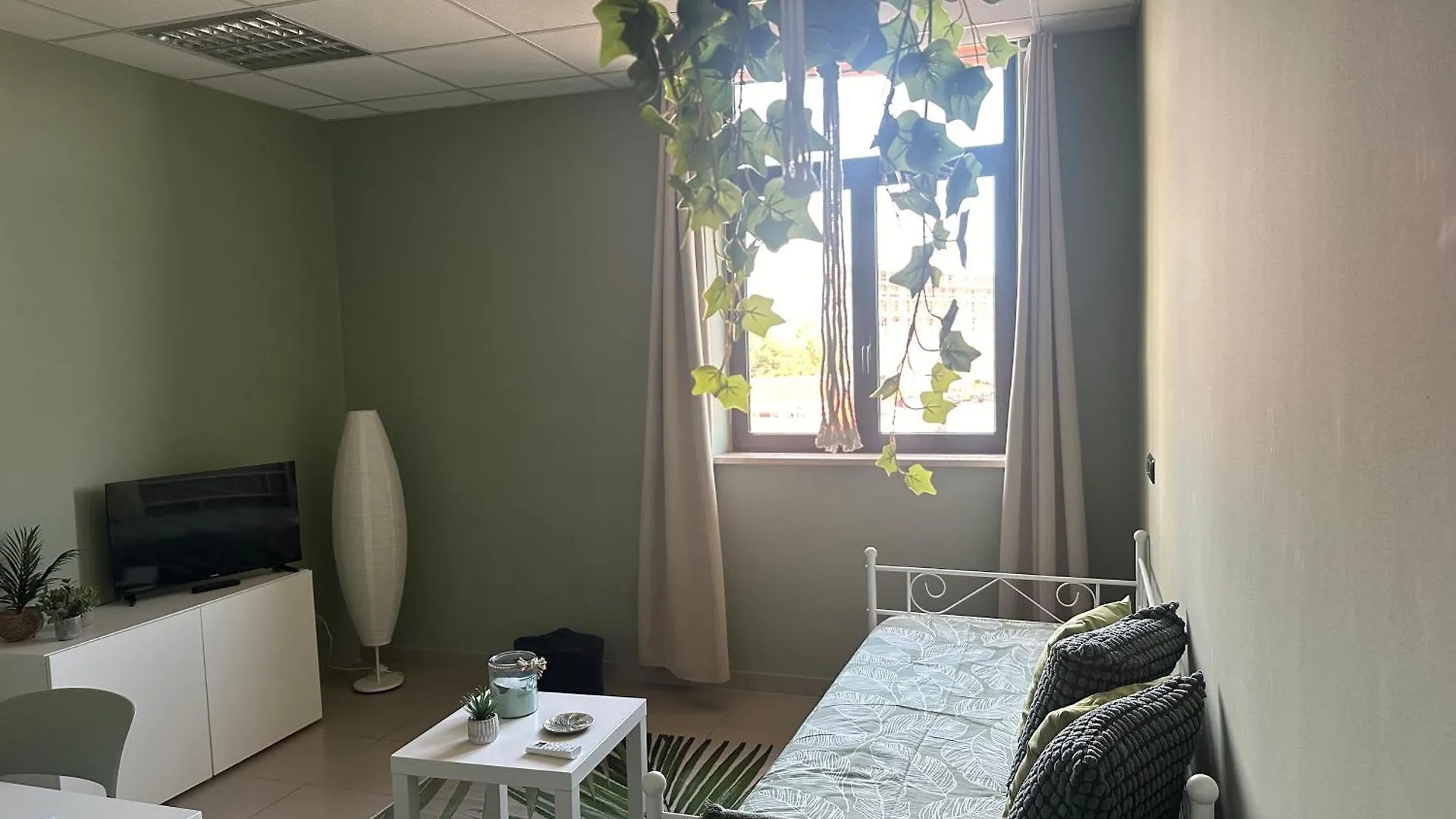 Botanical Suite Bari